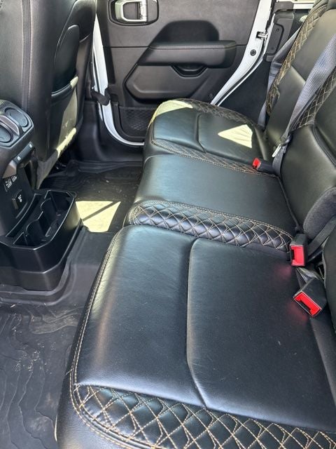 2022 Jeep Wrangler Unlimited Sahara High Altitude 4WD