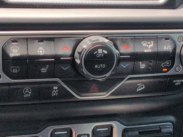2020 Jeep Wrangler Unlimited Sahara Altitude