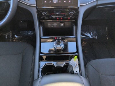 2023 Jeep Grand Cherokee Laredo 4WD