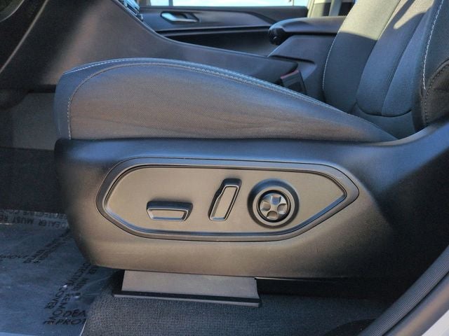 2023 Jeep Grand Cherokee Laredo 4WD