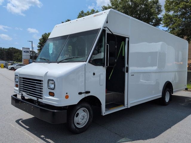 2027 Ford E-450SD Base