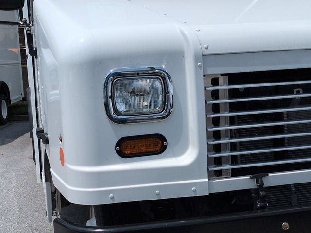 2027 Ford E-450SD Base