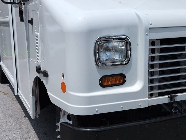 2027 Ford E-450SD Base