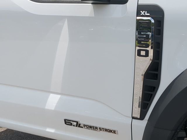 2025 Ford F-550SD XL DRW