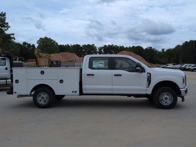 2026 Ford F-250SD XL 4WD FX4 Service Body