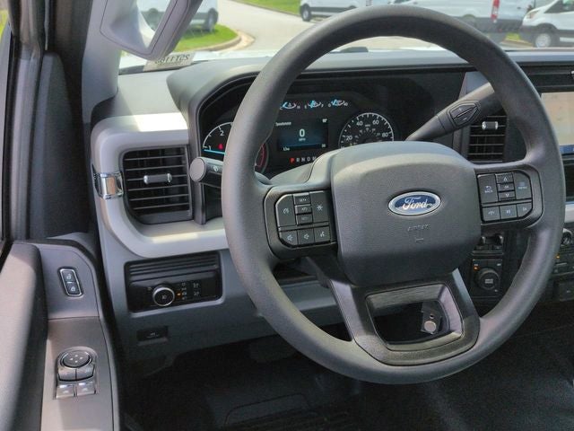 2025 Ford F-600SD XL