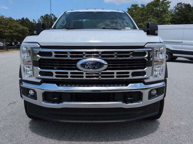 2025 Ford F-600SD XL