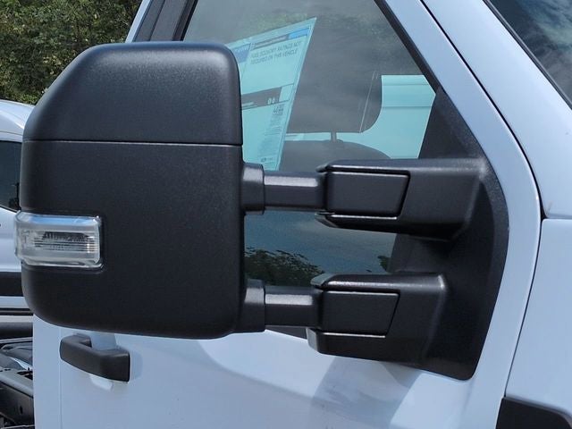 2025 Ford F-600SD XL