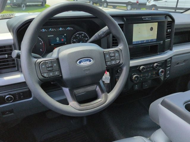 2025 Ford F-600SD XL