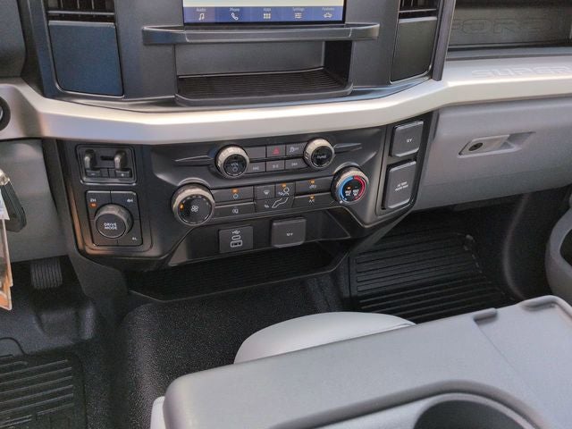 2025 Ford F-600SD XL