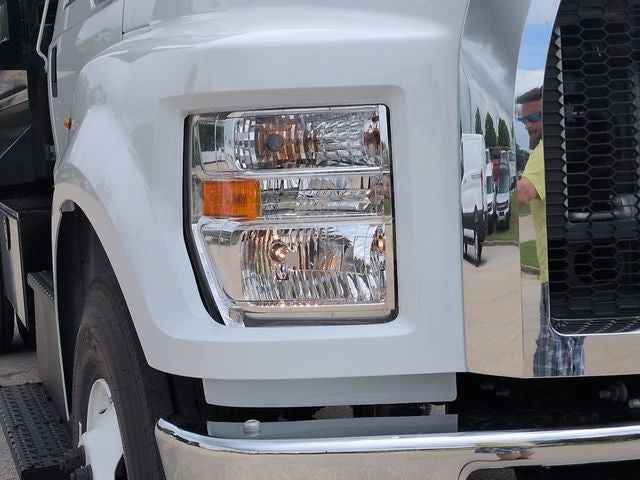 2026 Ford F-750SD Base