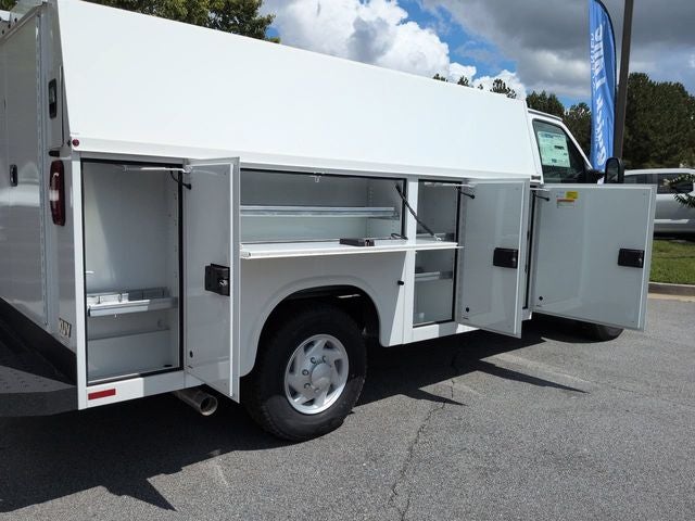 2026 Ford E-350SD Base Cutaway
