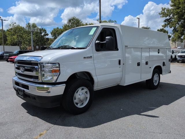 2026 Ford E-350SD Base Cutaway