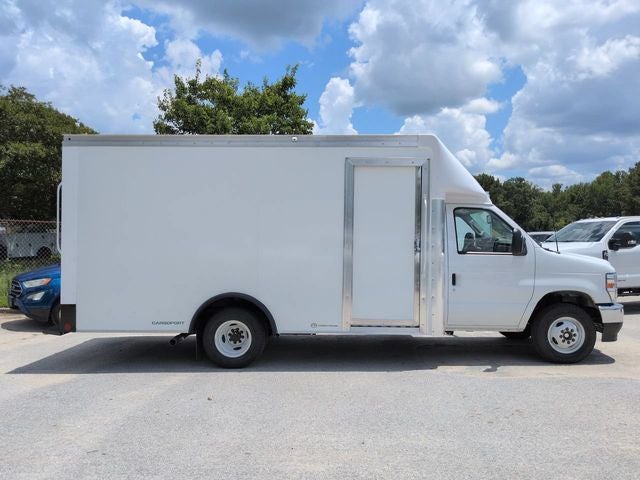 2027 Ford E-350SD Base Cutaway