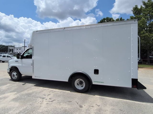 2027 Ford E-350SD Base Cutaway