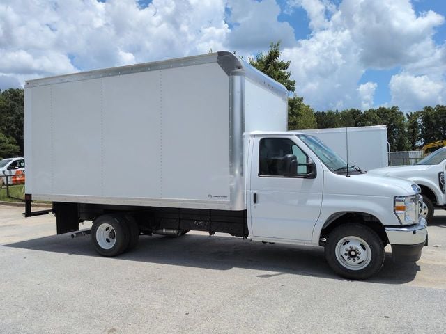 2027 Ford E-350SD Base Cutaway