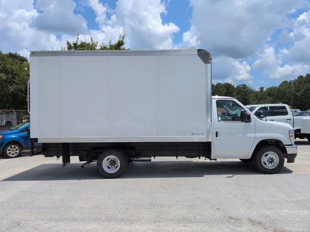 2027 Ford E-350SD Base Cutaway