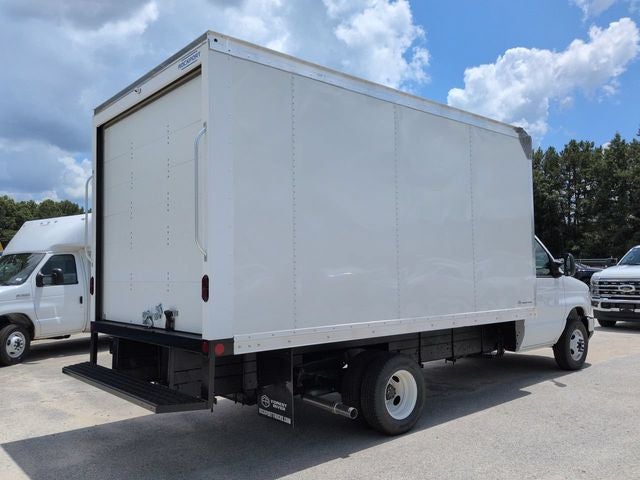 2027 Ford E-350SD Base Cutaway