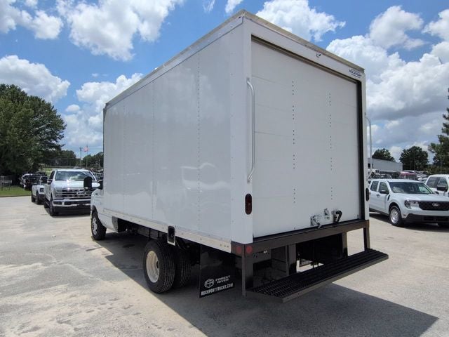 2027 Ford E-350SD Base Cutaway