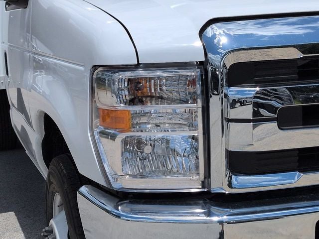 2027 Ford E-350SD Base Cutaway
