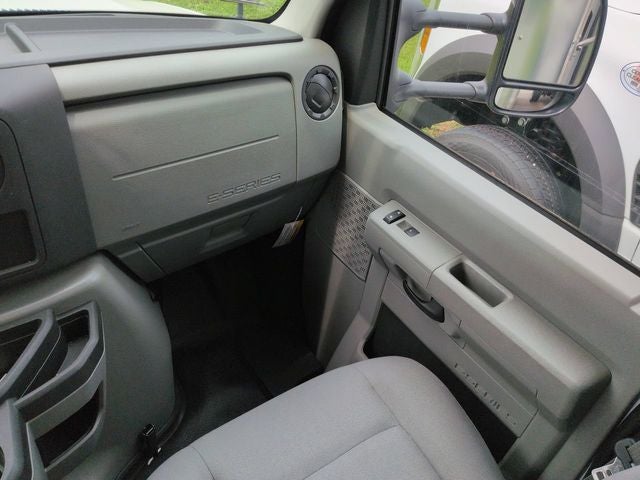 2026 Ford E-350SD Base Cutaway