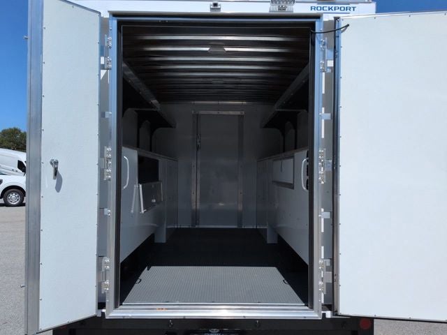 2025 Ford E-350SD Base Cutaway