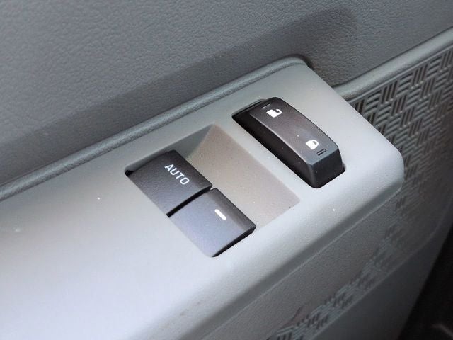 2025 Ford E-350SD Base Cutaway