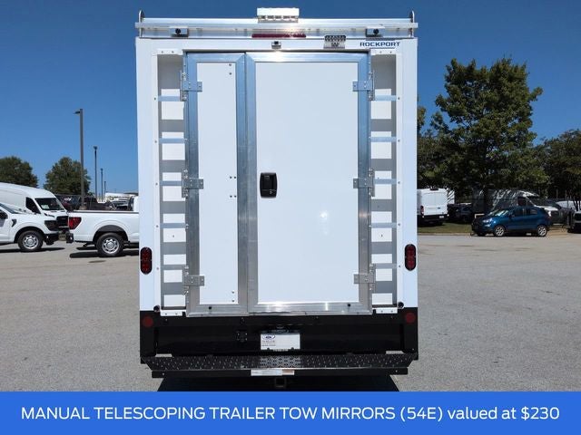 2025 Ford E-350SD Base Cutaway