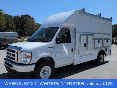 2025 Ford E-350SD Base Cutaway