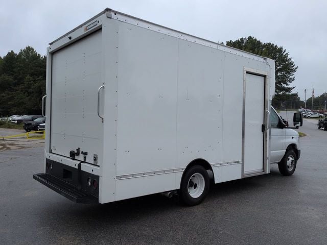 2026 Ford E-350SD Base Cutaway