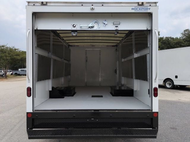 2027 Ford E-350SD Base Cutaway