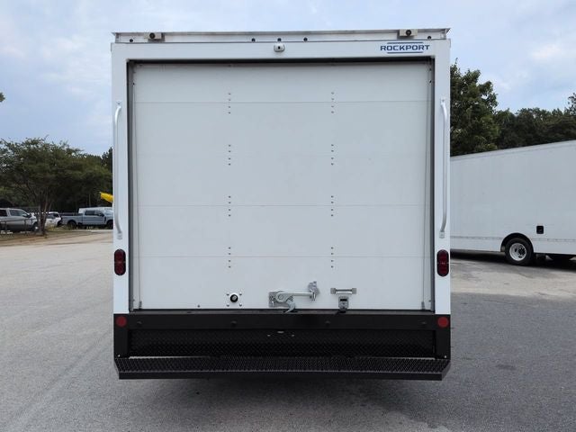 2027 Ford E-350SD Base Cutaway