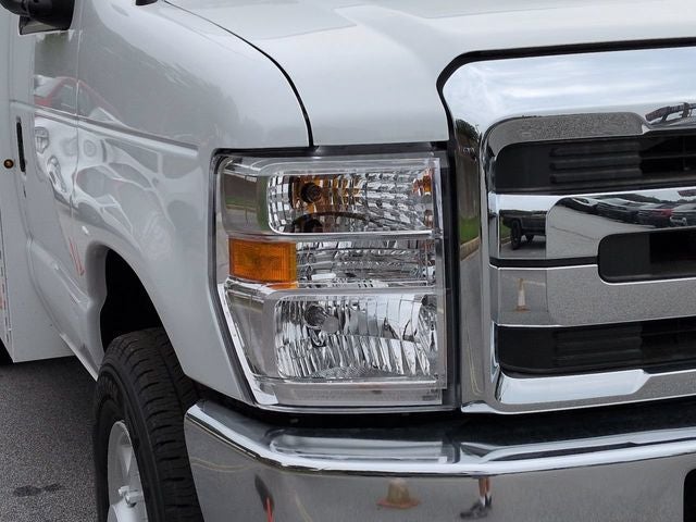 2026 Ford E-350SD Base Cutaway