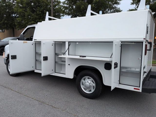 2026 Ford E-350SD Base Cutaway