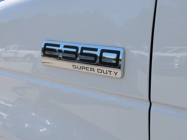 2027 Ford E-350SD Base Cutaway