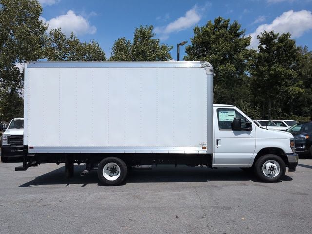 2027 Ford E-350SD Base Cutaway