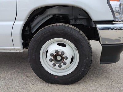 2025 Ford E-350SD Base Cutaway