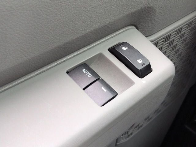 2025 Ford E-350SD Base Cutaway