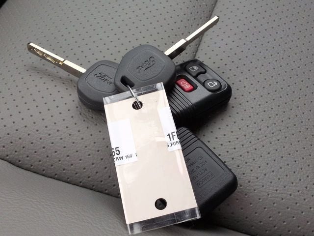 2025 Ford E-350SD Base Cutaway