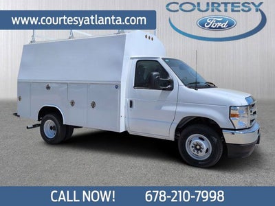 2026 Ford E-350SD Base Cutaway