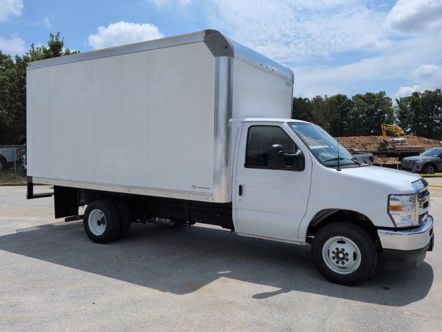 2027 Ford E-350SD Base Cutaway