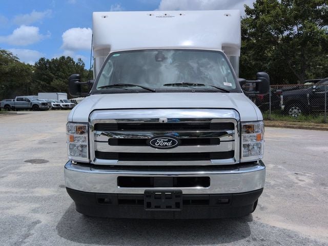 2027 Ford E-350SD Base Cutaway