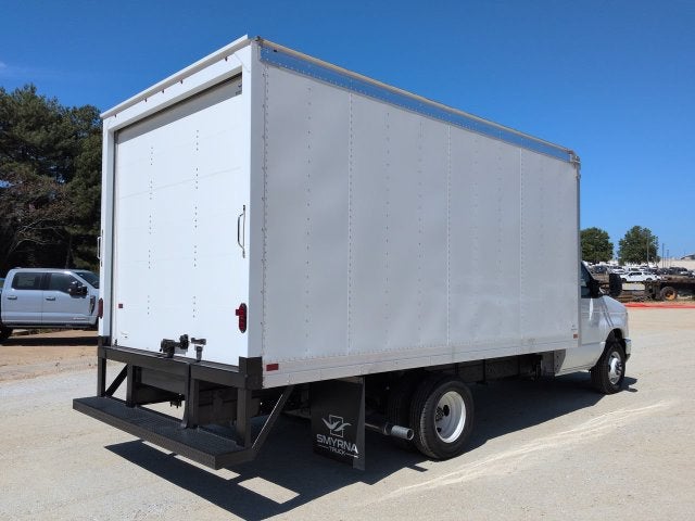 2027 Ford E-350SD Base Cutaway