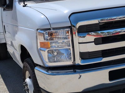 2027 Ford E-350SD Base Cutaway