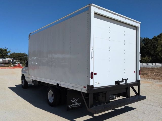 2027 Ford E-350SD Base Cutaway