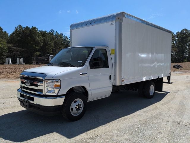 2027 Ford E-350SD Base Cutaway