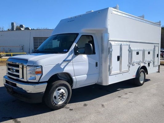 2024 Ford E-450SD Base in Conyers, GA - Courtesy Ford Conyers