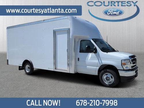 2027 Ford E-450SD Base