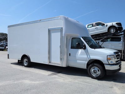 2027 Ford E-450SD Base
