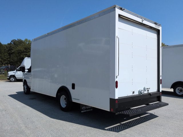 2027 Ford E-450SD Base